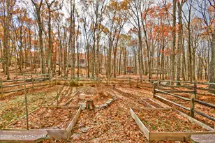 3282 Bluebird Dr, Bushkill, PA 18324 - Photo 29