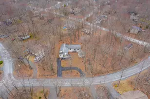 1458 Belgravia Dr, Tobyhanna, PA 18466 - Photo 5