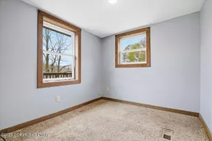 760 Hudson St, Hawley, PA 18428 - Photo 19