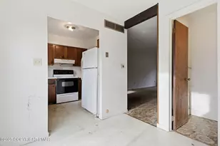 1247 Chateau Dr, East Stroudsburg, PA 18302 - Photo 11