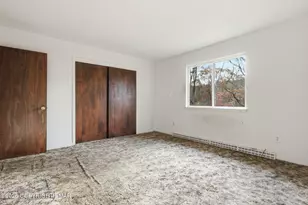 1247 Chateau Dr, East Stroudsburg, PA 18302 - Photo 15