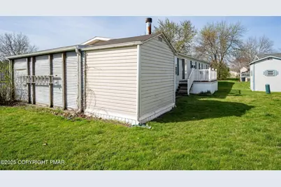  183 Greenbriar Drive, Bath, PA 18014 - Photo 11