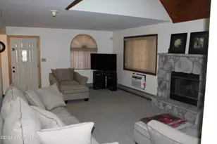 101 Withywindle Way, Tamiment, PA 18371 - Photo 5