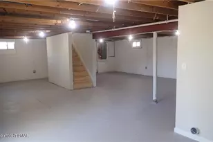 2556 N Delaware Dr, Mount Bethel, PA 18343 - Photo 33