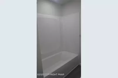  2556 N Delaware Drive, Mount Bethel, PA 18343 - Photo 19