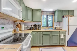 158 Choctaw Dr, Pocono Lake, PA 18347 - Photo 15