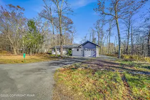 1135 7 Nations Dr, Tobyhanna, PA 18466 - Photo 47