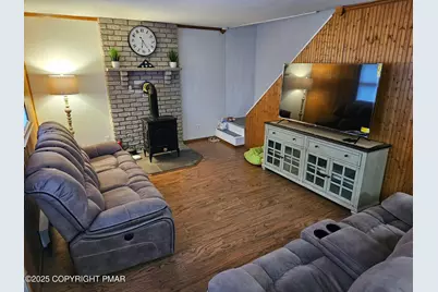  222 Nadine Boulevard, Pocono Summit, PA 18346 - Photo 5