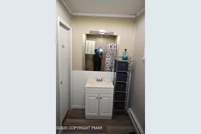  222 Nadine Boulevard, Pocono Summit, PA 18346 - Photo 9