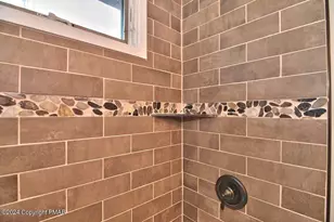 5187 Woodland Ave, Pocono Pines, PA 18350 - Photo 13