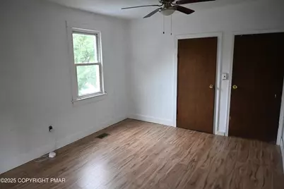  2215 Pennsylvania Avenue, Martins Creek, PA 18063 - Photo 17