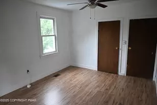 2215 Pennsylvania Ave, Martins Creek, PA 18063 - Photo 17
