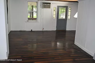  2215 Pennsylvania Avenue, Martins Creek, PA 18063 - Photo 9