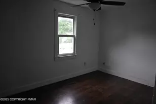 2215 Pennsylvania Ave, Martins Creek, PA 18063 - Photo 21