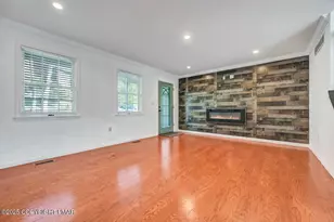 205 Regent St, Bushkill, PA 18324 - Photo 7