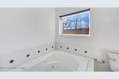  205 Regent Street, Bushkill, PA 18324 - Photo 39