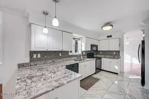 205 Regent St, Bushkill, PA 18324 - Photo 17