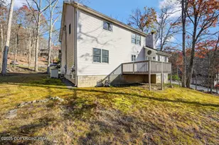 205 Regent St, Bushkill, PA 18324 - Photo 61