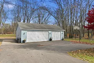 1304 Summit View Dr, Long Pond, PA 18334 - Photo 39