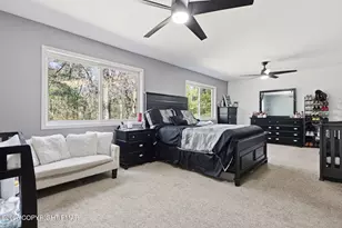 104 Scotch Pine Ct, Dingmans Ferry, PA 18328 - Photo 23