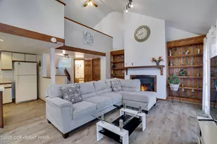 3336 Windermere Dr, Bushkill, PA 18324 - Photo 1