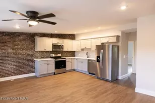 611 Main St, Stroudsburg, PA 18360 - Photo 3