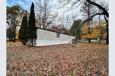  869 Toll Road, Effort, PA 18330 - Photo 1