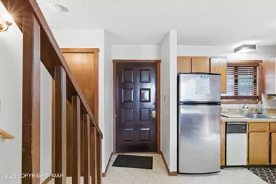  182 Upper Village Way, Tannersville, PA 18372 - Photo 5