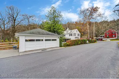  102 Worthington Avenue, Shawnee-On-Delaware, PA 18356 - Photo 9