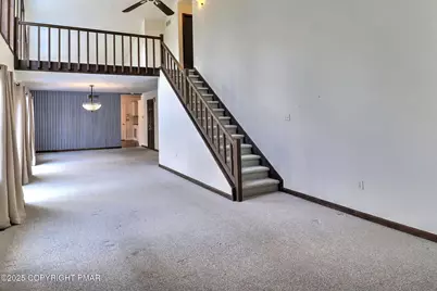  641 Long Mountain Road, Effort, PA 18330 - Photo 15