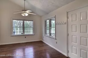 641 Long Mountain Rd, Effort, PA 18330 - Photo 11