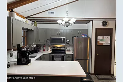  38 Mountain Glen Drive, Covington Township, PA 18424 - Photo 15