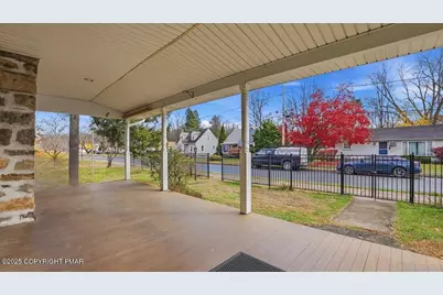  138 Sopher Street, East Stroudsburg, PA 18301 - Photo 5