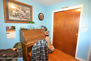 2761 Eckerts Ln, Bath, PA 18014 - Photo 11