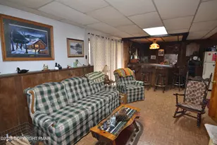 2761 Eckerts Ln, Bath, PA 18014 - Photo 13