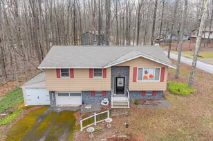 3118 Ogontz Dr, Pocono Lake, PA 18347 - Photo 3