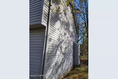  2137 Freedom Way, Pocono Summit, PA 18346 - Photo 3