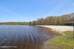 2137 Freedom Way, Pocono Summit, PA 18346 - Photo 45