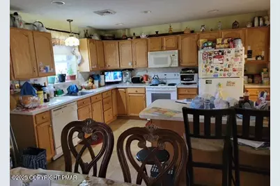  2137 Freedom Way, Pocono Summit, PA 18346 - Photo 17