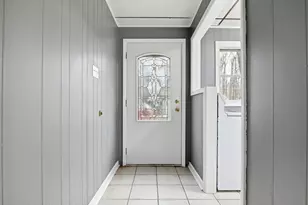 2208 Linden Ln, East Stroudsburg, PA 18302 - Photo 9