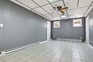 2208 Linden Ln, East Stroudsburg, PA 18302 - Photo 15