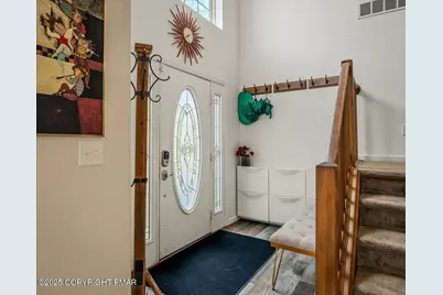  2127 Warwick Circle, Coolbaugh Township, PA 18466 - Photo 3