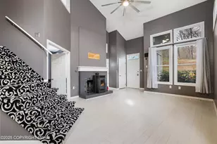 222 Abbington Dr, East Stroudsburg, PA 18302 - Photo 3