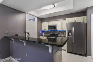 222 Abbington Dr, East Stroudsburg, PA 18302 - Photo 9