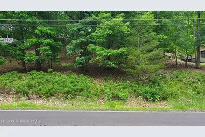  1895 Stafford Drive, Bushkill, PA 18324 - Photo 5