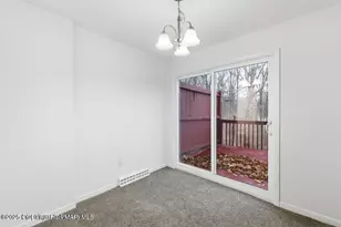 1273 Chateau Dr, East Stroudsburg, PA 18302 - Photo 9