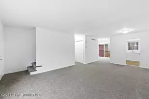 1273 Chateau Dr, East Stroudsburg, PA 18302 - Photo 5