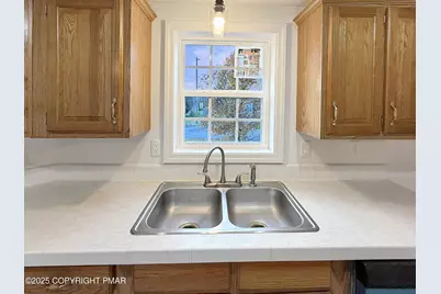  12 Ahearn Drive, Mount Bethel, PA 18343 - Photo 7