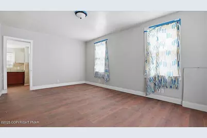  202 N Courtland Street, East Stroudsburg, PA 18301 - Photo 7