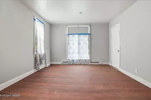 202 N Courtland St, East Stroudsburg, PA 18301 - Photo 5